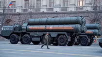 Turkey says it will not bow to U.S. sanctions over S-400 deal