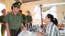 Deputy Minister Nguyen Van Son visits Thanh Xuan Prison and T16 Detention Center