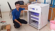 Student invents egg-hatching device with IoT technology