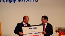 Korean coach gives US$ 100 million reward for charity