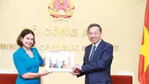 General To Lam receives Australian Ambassador