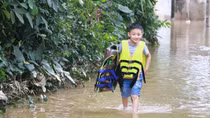 Nghe An residents live submerged after floods