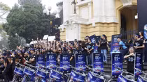 Hanoian young people starts Earth Hour 2017 program