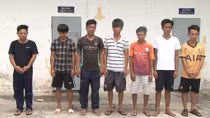 Police forces strictly handle persons fuelling disturbance