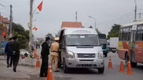Quang Ninh suspends public transport after community case detected