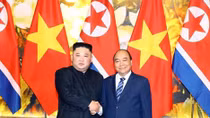 PM Nguyen Xuan Phuc meets DPRK Chairman Kim Jong-un