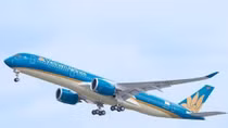 Vietnam Airlines receives 10th Dreamliner