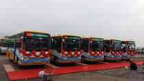 Danang launches five new inner city bus routes