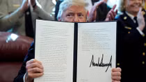 Trump vetoes measure to end his emergency declaration on border wall