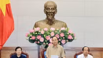 PM urges resources for landslide settlement in Mekong Delta