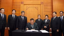Vietnamese embassies open funeral books for former Party chief