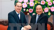 Government, Fatherland Front review partnership