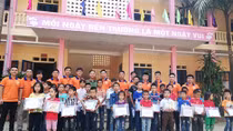 Hai Phong Police actively support disadvantaged people