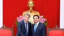 French Communist Party delegation welcomed in Hanoi