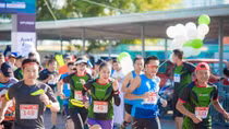 Over 2,600 runners compete in Hanoi Int’l Heritage Marathon