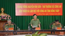 Deputy Minister Nguyen Van Son works with police departments of Southwestern provinces on financial issues