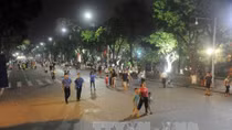 Hanoi continues to pilot walking streets