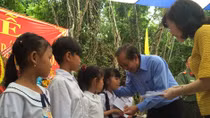 Permanent Vice PM presents bicycles for poor students