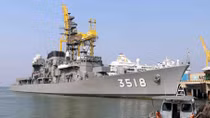 Vessels of Japan Maritime Self-Defence Force visit Da Nang