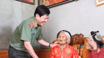 Deputy Minister Nguyen Van Son visits Nghe An 