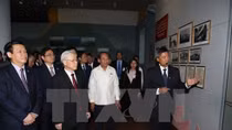 Party official sends best wishes to Laos’s former leaders