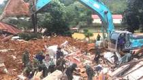 PM calls for greater efforts to overcome consequences of landslides in central region