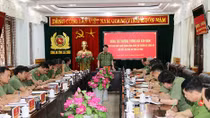 Deputy Minister Bui Van Nam works with Lai Chau Provincial Police Department