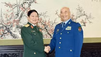 Vietnam, China beef up defence ties