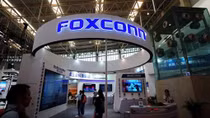 Apple supplier Foxconn seeks to cut costs in 2019: Bloomberg