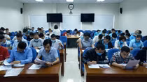 Hundreds of bus drivers attend training course on drivers’ code of conduct