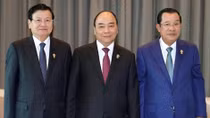 PM Nguyen Xuan Phuc holds meetings on ASEAN Summit’s sidelines