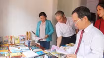 Farmer couple in Phu Yen open library for local people