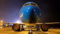 National flag carrier brings home Vietnamese stranded in Italy