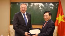 Deputy PM Pham Binh Minh receives Slovenian economic minister