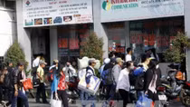 Low Tet bonuses stop workers from going home