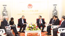 Minister To Lam receives international dguests