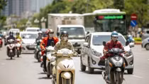 Strong heat wave bakes northern, central Vietnam till weekend