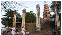 Photo book of Vietnamese pagodas rolled out in HCM City
