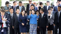 First ladies of Koreas visit children's hospital, music college in Pyongyang