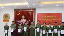 Training courses held for police officers of Southern provinces 