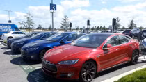 Vietnam considers making electric cars