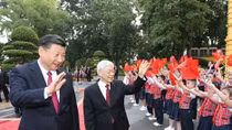 Vietnamese, Chinese leaders exchange New Year greetings
