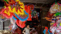 Artisans add the magic touch as Saigon gears up for full moon party