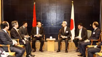 Prime Minister meets Japanese entrepreneurs