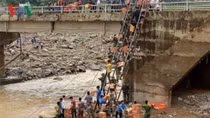 Authorities team up to offer relief to flooding victims