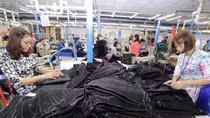 Trade surplus jumps to 2.85 billion USD as exports surge