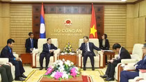 Vietnam, Laos promote bilateral relations