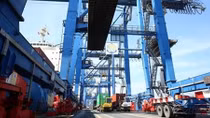 HCM City to move ports out to ease congestion on roads