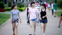 Nutritionist proposes ‘10,000 steps a day’ walking movement for Saigonese