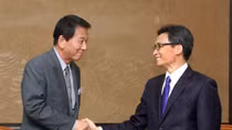 Deputy PM lauds efforts by Vietnam – Japan Special Ambassador